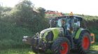 Débrousailleuse sur un tracteur Claas
