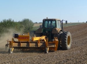 L'andaineuse de pierres Kirpy