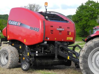 Nouvelles presses à balles rondes chez Case IH : lier avec du film plastique