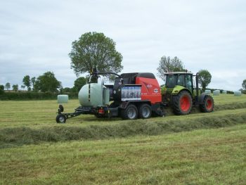 Premier combiné presse enrubanneuse