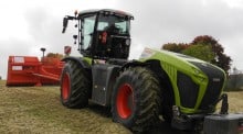 Tracteurs et ensileuses Claas