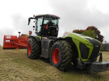 Tracteurs et ensileuses Claas