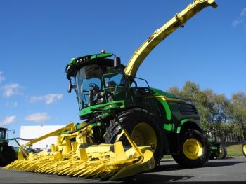 John Deere : la série 8000 ensile