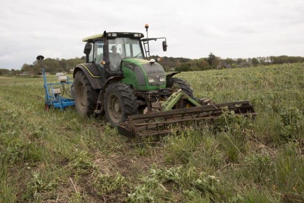 valtra semis direct sous couvert mais