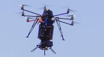 Un drone pour protéger le maïs de la pyrale