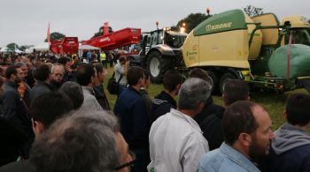 Photos et Vidéos – Retour sur MécaElevage 2016, le salon aux champs des cuma spécial #fourrages et #épandages