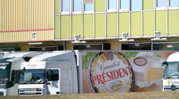 Crise du lait: « grosse mobilisation » nationale dès lundi pour faire plier Lactalis