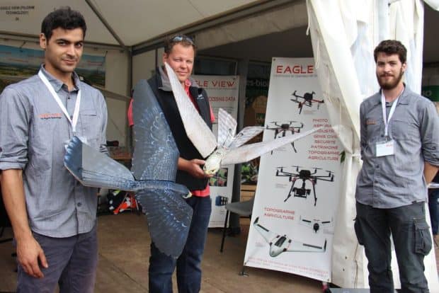 Drone-effaroucheur-oiseau-nuisible-eagle-view-la-terre-est-notre-métier-salon-bio-ali-merdji-loïc-haute-ramon-wind-Robird