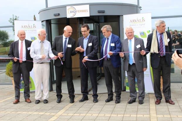 de g à d: Joël Merceron, DG de l'Institut de l'élevage, Jacques Mathieu, DG d'Arvalis, François Jacques, secrétaire général d'Arvalis, Laurent Rosso, DG de Terre Innovia, Jean-François ISAMBERT, Arvalis IDF.