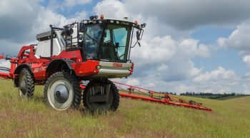 Un pulvé automoteur pour les fortes pentes