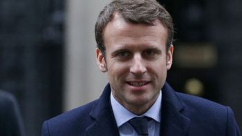 Macron à la rencontre d’éleveurs sceptiques au salon de l’Agriculture