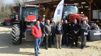 Deux tracteurs d’un coup pour la cuma de Montvendre