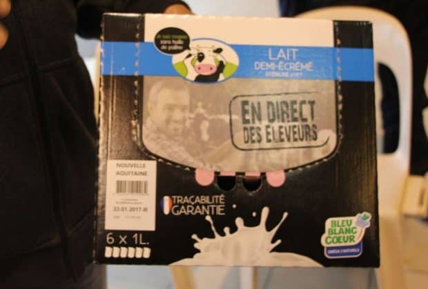 Les éleveurs assurent aux-mêmes la promo de leur lait pour lequel ils ont trouvé un packaging attractif 