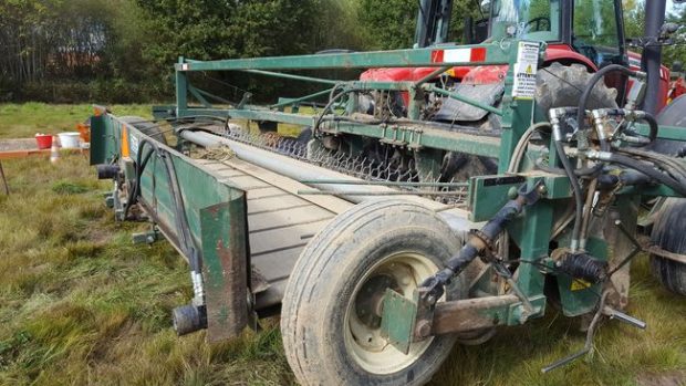 Andaineur attelé sur le 3 ème point du tracteur 