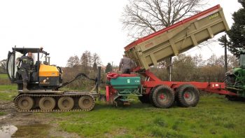 Un porte-outil chenillards pour les conditions difficiles