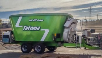 Tatoma fait son mélange de ration sur mesures