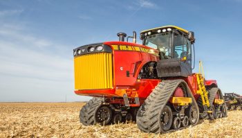 [MécaMaïs] Un tracteur à chenilles Versatile de 600 ch