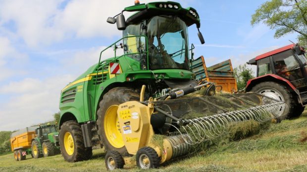 ensileuses avis John Deere 8300