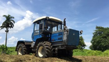 A Cuba, des tracteurs pas comme les autres