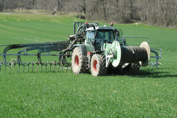 Rampe d'épandage cuma de l'Ardenne