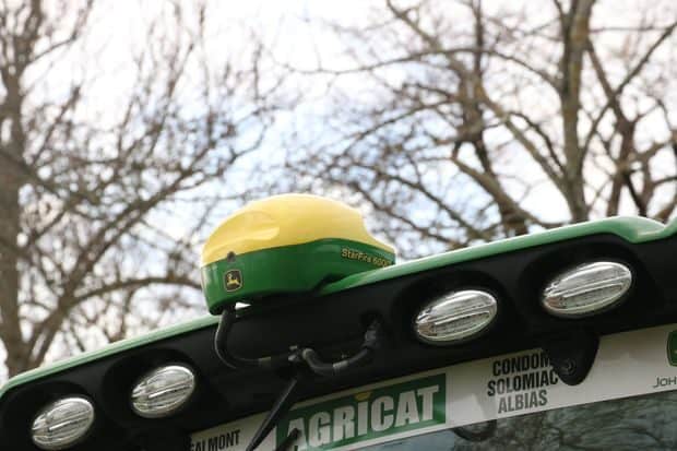 John Deere 6195 R autoguidage