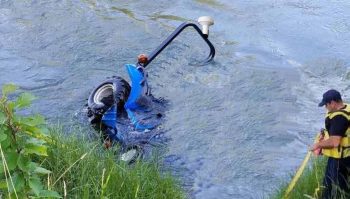 Hacké! Un robot de désherbage rase 100ha de carottes et s’auto-détruit