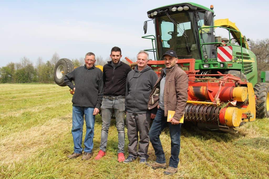 Les responsables de l'activité ensilage de la cuma mayennaise