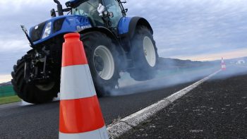 [Freinage d’urgence] Quelle distance faut-il pour stopper un tracteur à 40km/h?