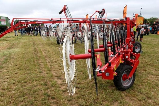 Salon de l’herbe 2019 andaineur à soleils Repossi