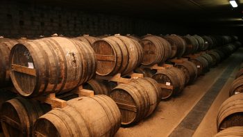 Charente: un chai de cognac de 2.500 hectolitres parti en fumée