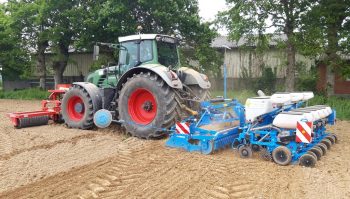 Semoir à maïs: l’entraînement électrique séduit