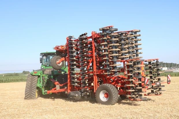 déchaumeurs kuhn gabarit routier respecté