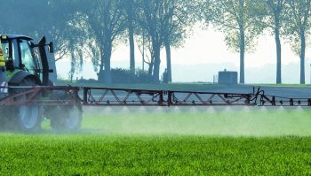 Après Langouët, les arrêtés anti-pesticides se multiplient en France