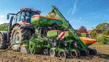 Amazone sème le maïs à 15 km/h avec son Precea