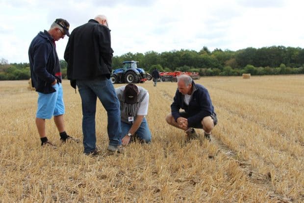 gestion des pailles et au semis direct démonstrations