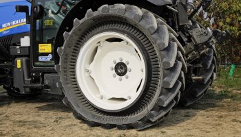 PneuTrac : « pneu-chenille » sur les tracteurs New Holland
