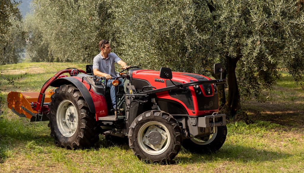 tracteurs étroits, Valtra