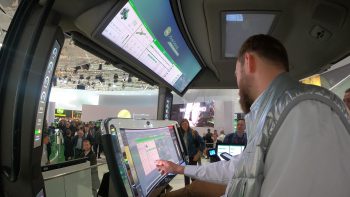 John Deere Command Cab: bijou de technologie futuriste