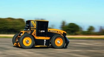 JCB : record du monde et évolutions Fastrac