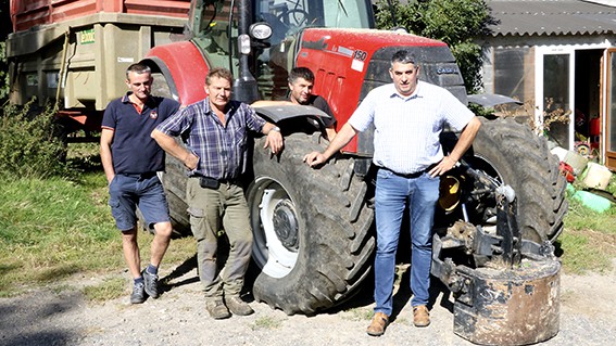 la cuma de Fracellier, groupe de fauche