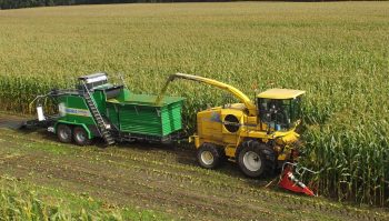 Enrubanner tout fourrage à la ferme ou au champ