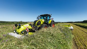 Le Claas Cemos étend ses capacités aux faucheuses