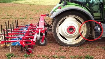 Un guidage de bineuse avec caméra simple et léger