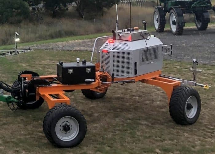 pulvérisateur Goldacres et robot Swarm farm