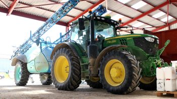 Que pensent-ils du tracteur John Deere 6145R? Les avis d’utilisateurs.