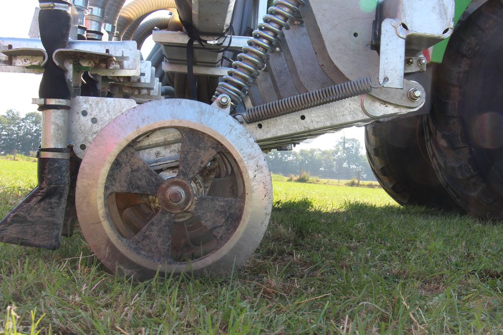 enfouisseur à disques sur tonne à lisier