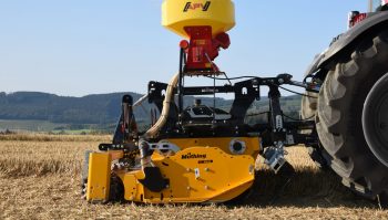 Semer les couverts végétaux avec un broyeur