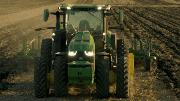 Un tracteur John Deere 8R autonome au CES de Las Vegas