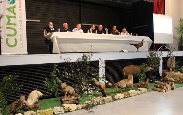 Il fallait aimer les animaux empaillé pour assister à l'AG des cuma du Tarn-et-Garonne.