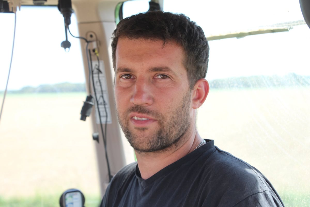 Guillaume Perdereau, cuma du soleil, utilisateur du strip-till